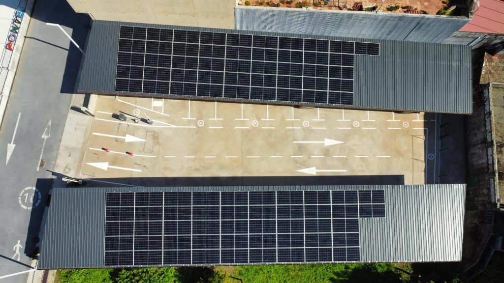 Instalación de 53,9 kWp Puentecaldelas